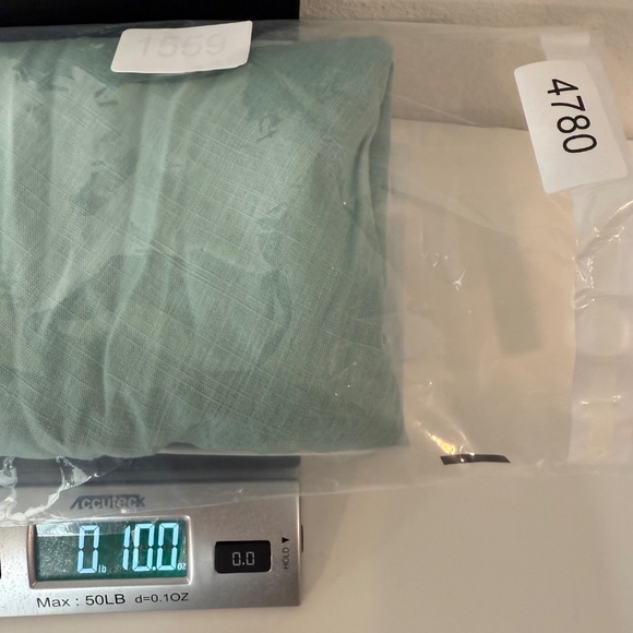 Hello Molly Romper Women Medium NEW Green Linen Blend Halter Sleeveless Short - Picture 14 of 14